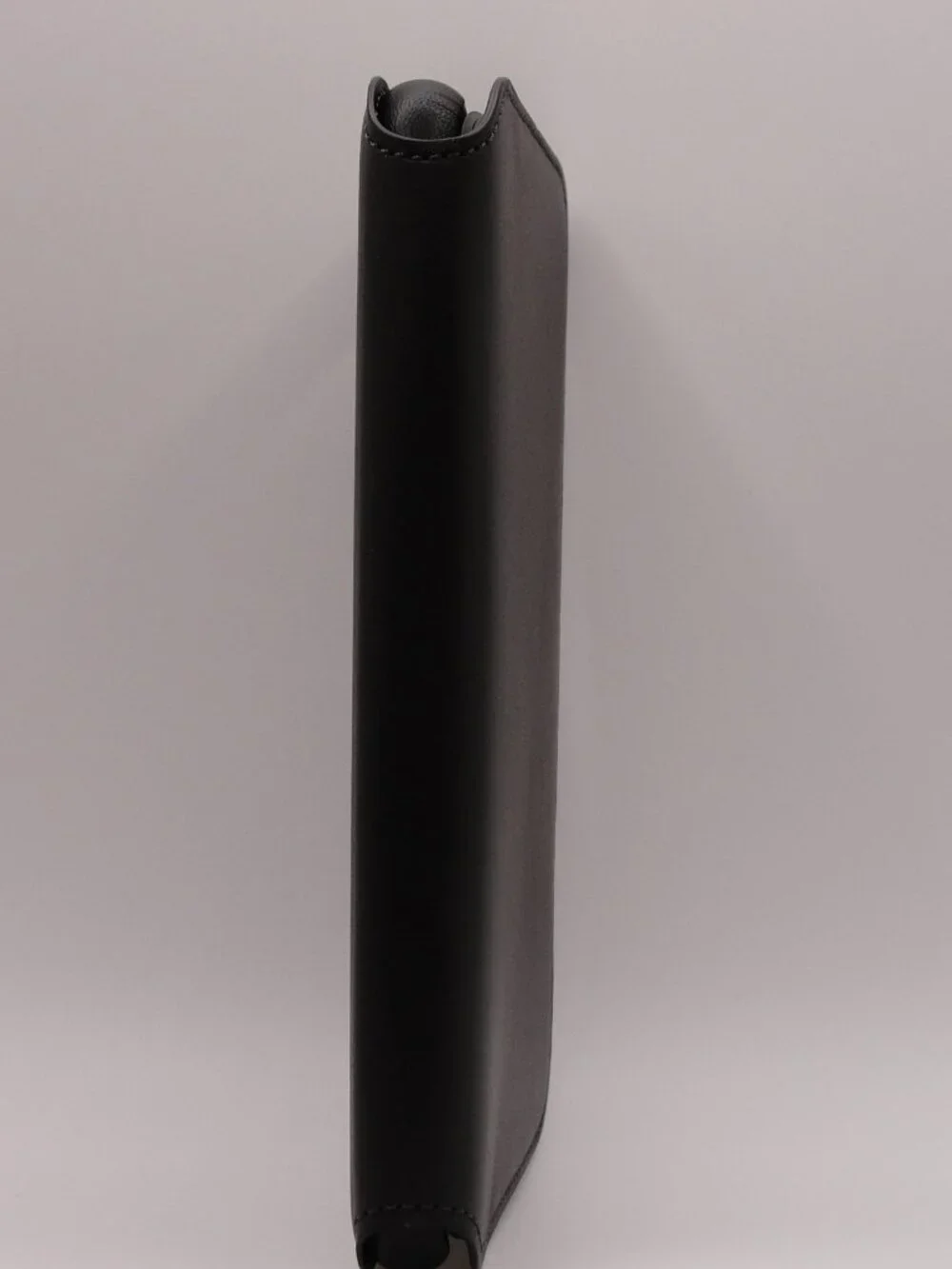 Apple Leather Folio iPhone 11 Pro — Black — NWT — Discontinued